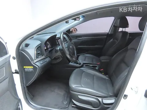 Hyundai Elantra (Avante)