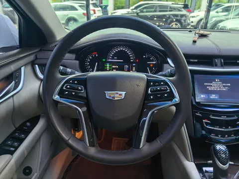 Cadillac XTS