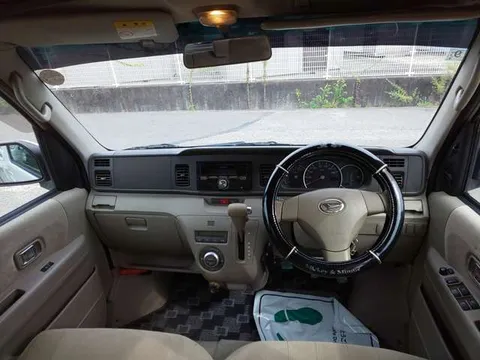 Daihatsu Atrai Wagon
