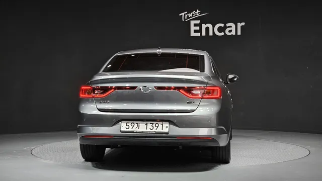 Renault Talisman (SM6)