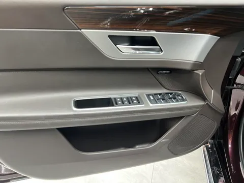 Jaguar XFL