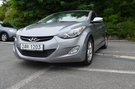 Hyundai Elantra (Avante)