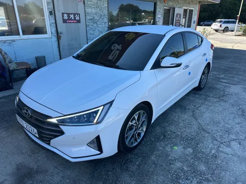 Hyundai Elantra (Avante)