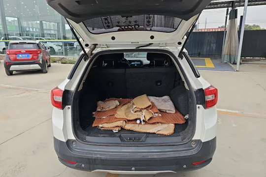 Dongfeng AX3