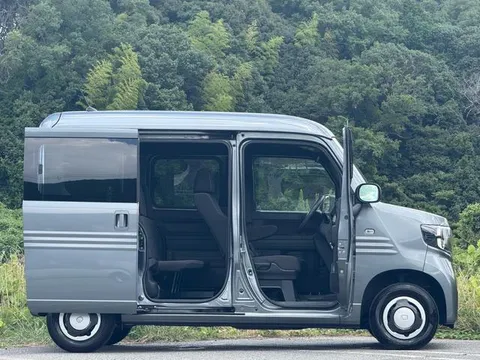 Honda N-VAN Plus Style