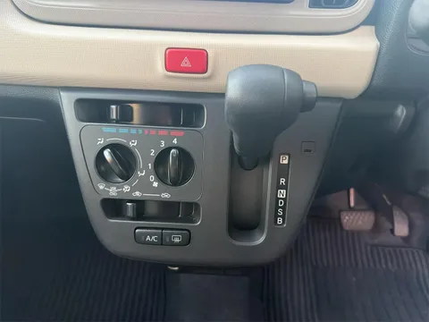 Daihatsu Mira Tocot