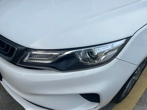 Geely Emgrand GL
