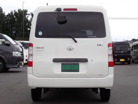 Toyota TownAce Van