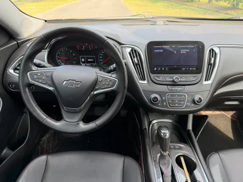Chevrolet Malibu XL