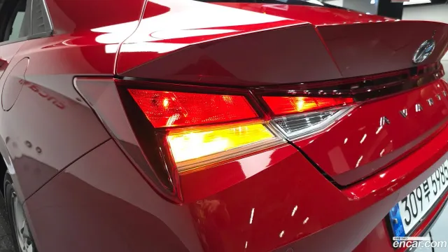 Hyundai Elantra (Avante)