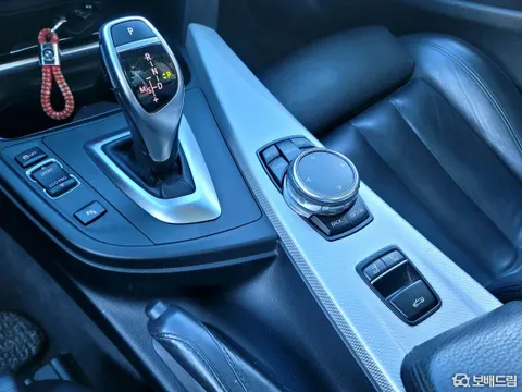 BMW 4