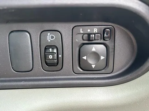Mitsubishi I