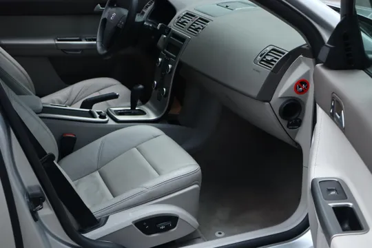 Volvo S40
