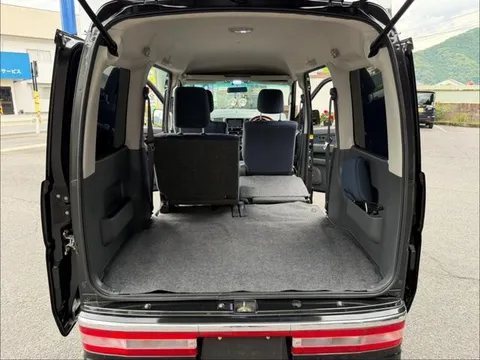 Toyota Pixis Van