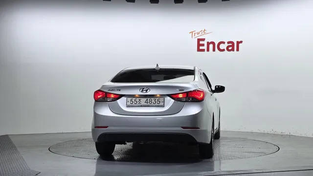 Hyundai Elantra (Avante)