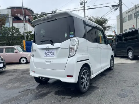 Mitsubishi eK Space Custom