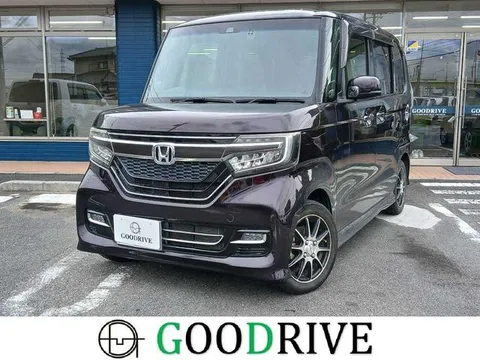 Honda N-BOX Custom
