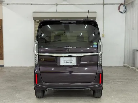 Honda N-BOX Custom