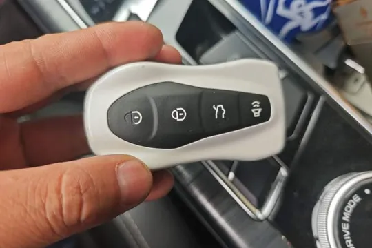 Geely Monjaro