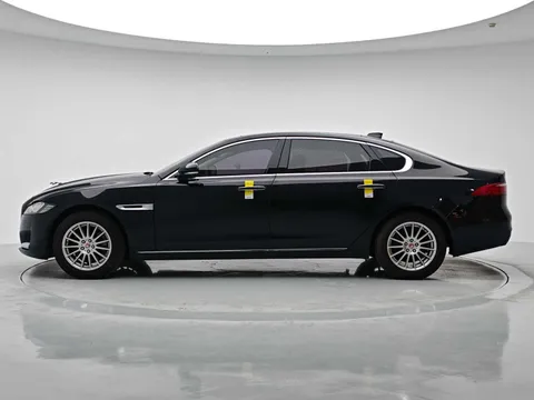 Jaguar XFL