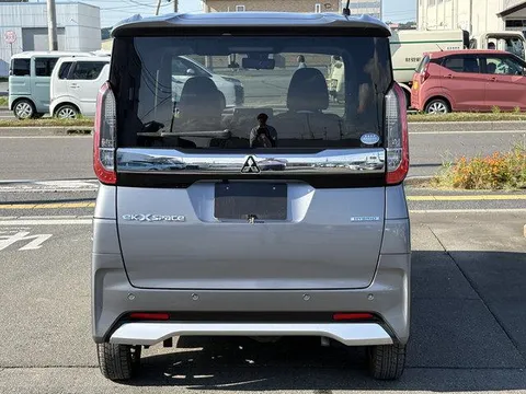 Mitsubishi eK X Space