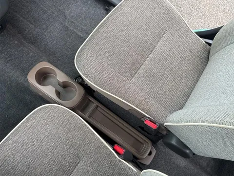 Daihatsu Mira Tocot