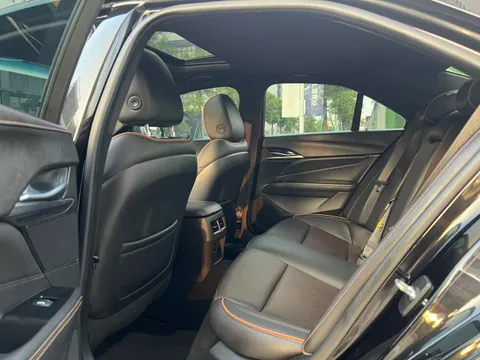 Cadillac CT4