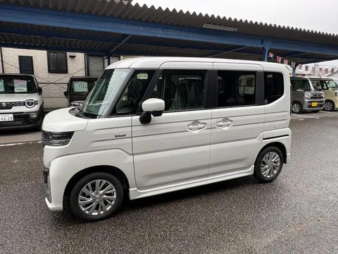 Suzuki Spacia Custom