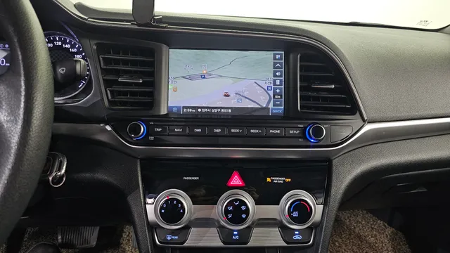 Hyundai Elantra (Avante)
