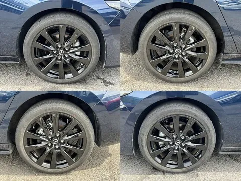 Mazda MAZDA3 Sedan