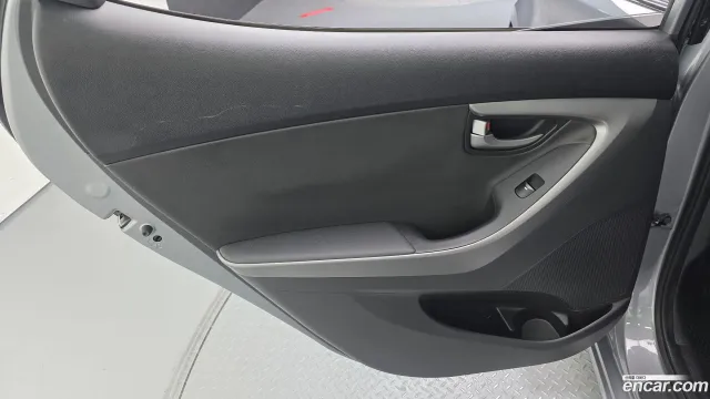 Hyundai Elantra (Avante)
