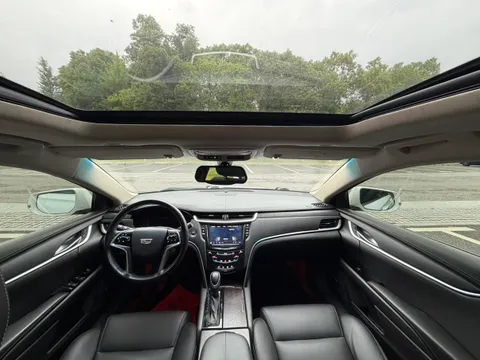 Cadillac XTS