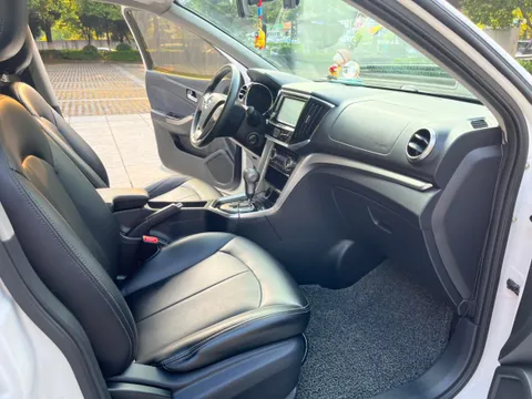 Venucia T70