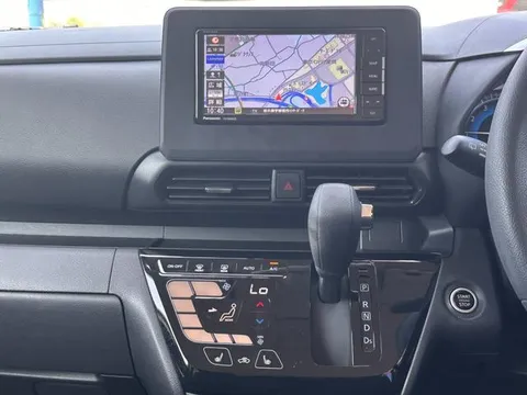 Mitsubishi eK X Space