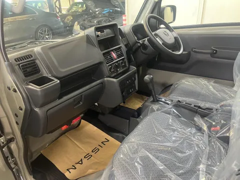 Nissan Clipper Truck