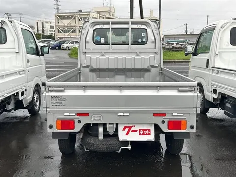 Nissan Clipper Truck