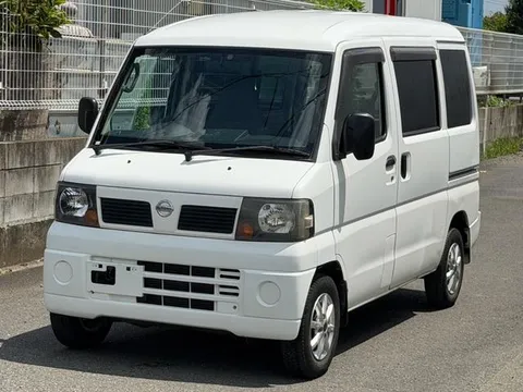 Nissan Clipper Van