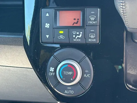 Toyota Pixis Mega