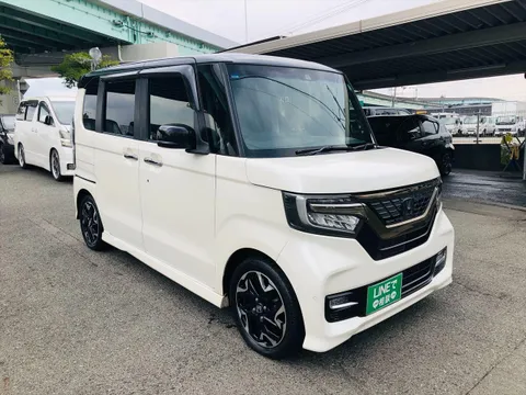 Honda N-BOX Custom