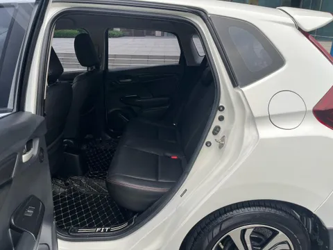 Honda Jazz (Fit)