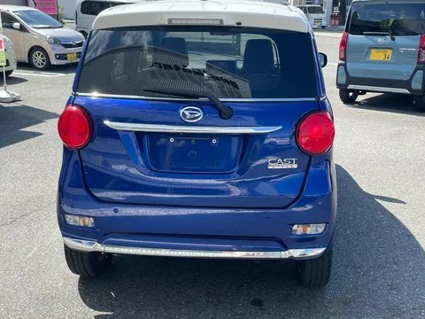 Daihatsu Cast