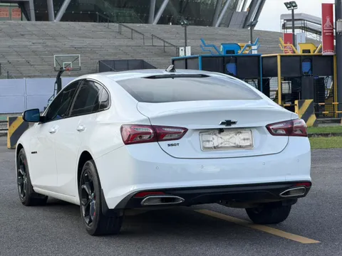 Chevrolet Malibu XL