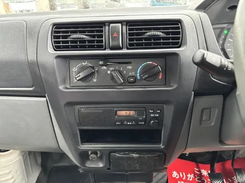 Mitsubishi Minicab Van