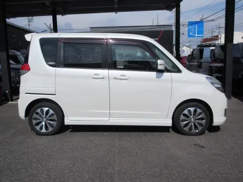 Mitsubishi Delica D:2