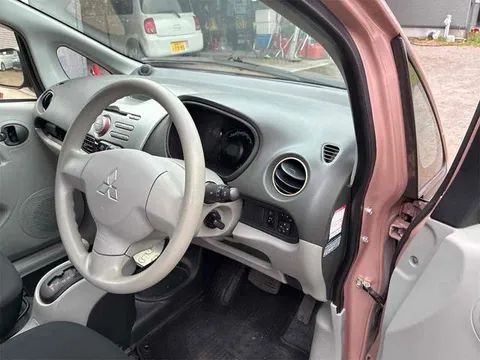 Mitsubishi I