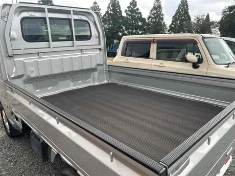 Nissan Clipper Truck