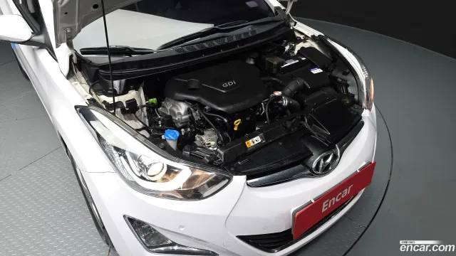 Hyundai Elantra (Avante)