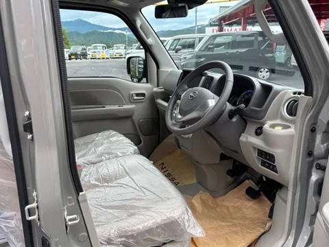 Nissan Clipper Rio