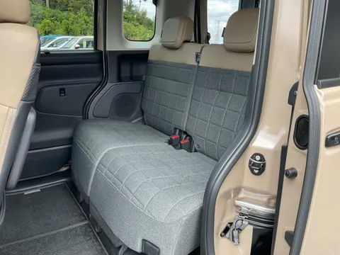 Mitsubishi Delica Mini