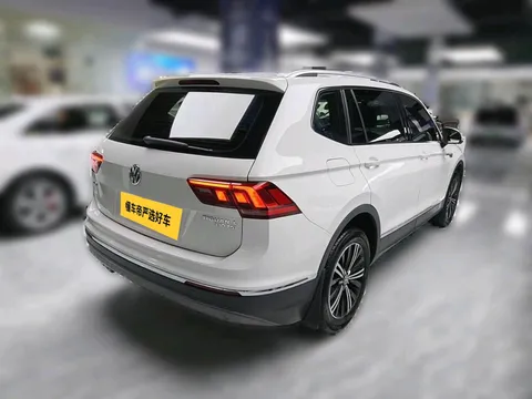Volkswagen Tiguan L